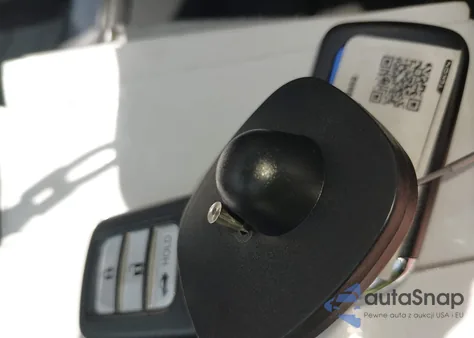 2019 Honda Insight Lx z USA, uszkodzony, nr VIN 19XZE4F13KE013786